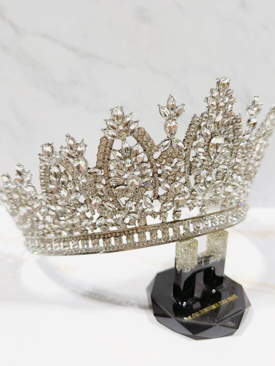 Silver Crystal Bridal Crown, Wedding Tiara, Bride Headwear, Beauty pageant crown